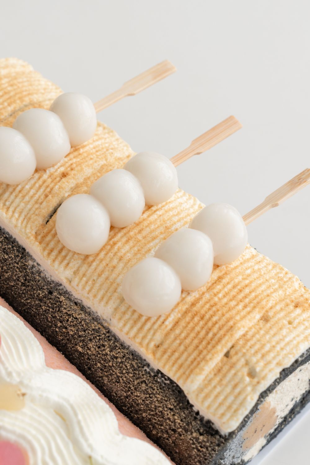 Black Sesame Soy & Peach Oolong Roll Cake Baking & Decoration Workshop