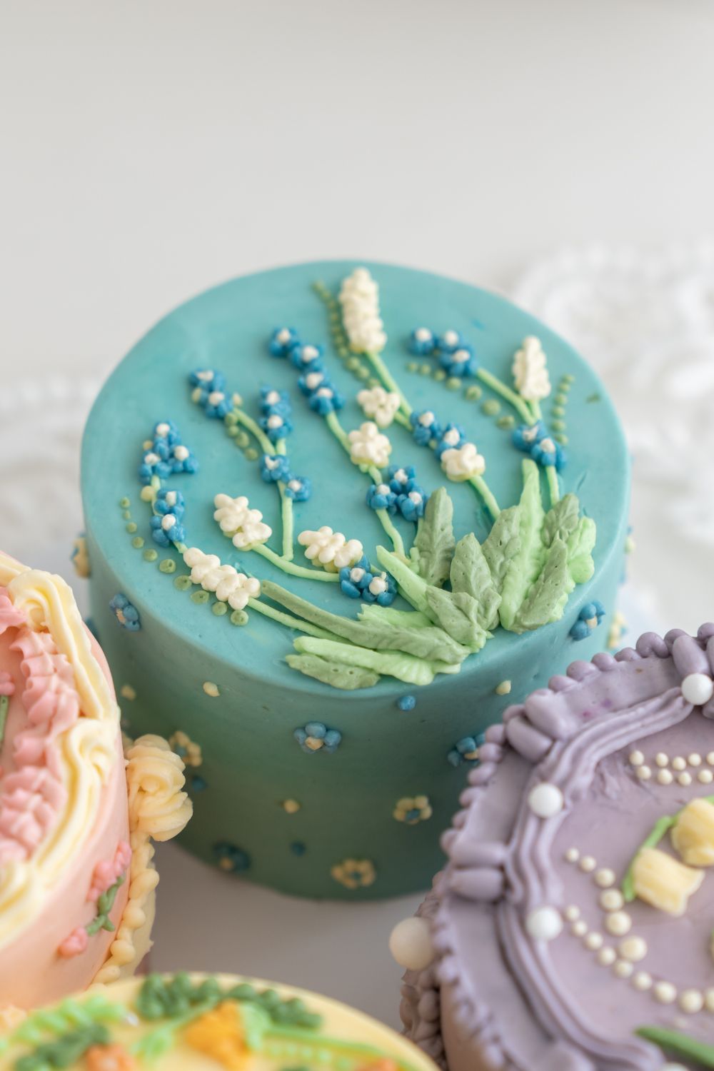 Petite Buttercream Cakes Piping & Decoration Class