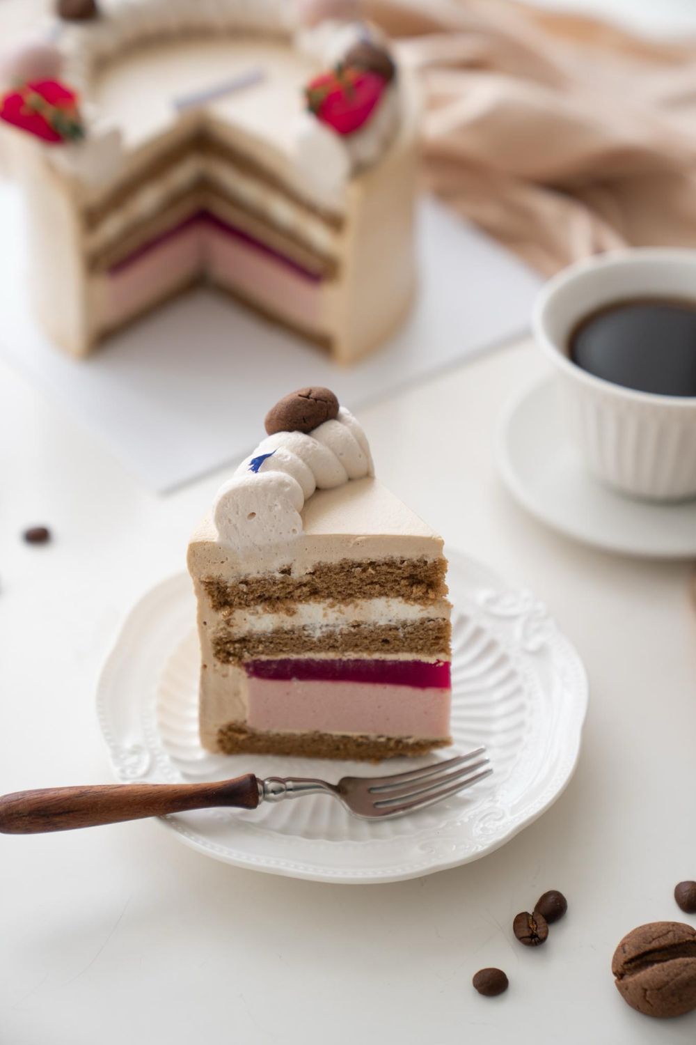 Strawberry Latte Cake Baking & Decoration Class